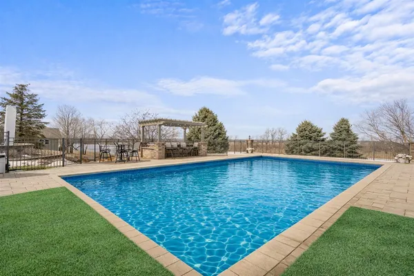 $1,250,000 | 5030 Half Round Road, Oswego, IL 60543