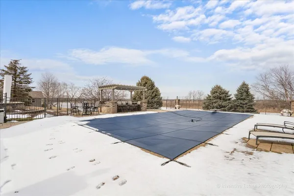 $1,250,000 | 5030 Half Round Road, Oswego, IL 60543
