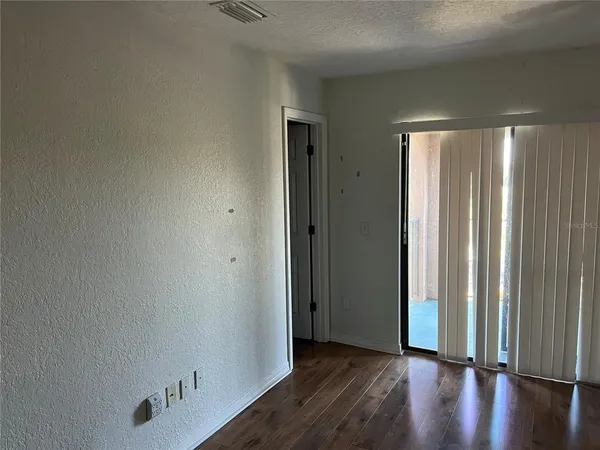 $2,700 | 6150 Gulfport Boulevard South, Unit 402, Gulfport, FL 33707