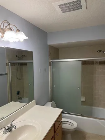 $2,700 | 6150 Gulfport Boulevard South, Unit 402, Gulfport, FL 33707