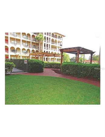 $2,700 | 6150 Gulfport Boulevard South, Unit 402, Gulfport, FL 33707