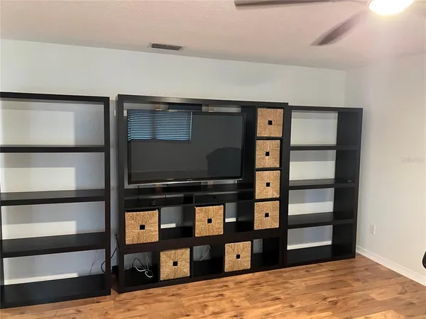 $2,700 | 6150 Gulfport Boulevard South, Unit 402, Gulfport, FL 33707