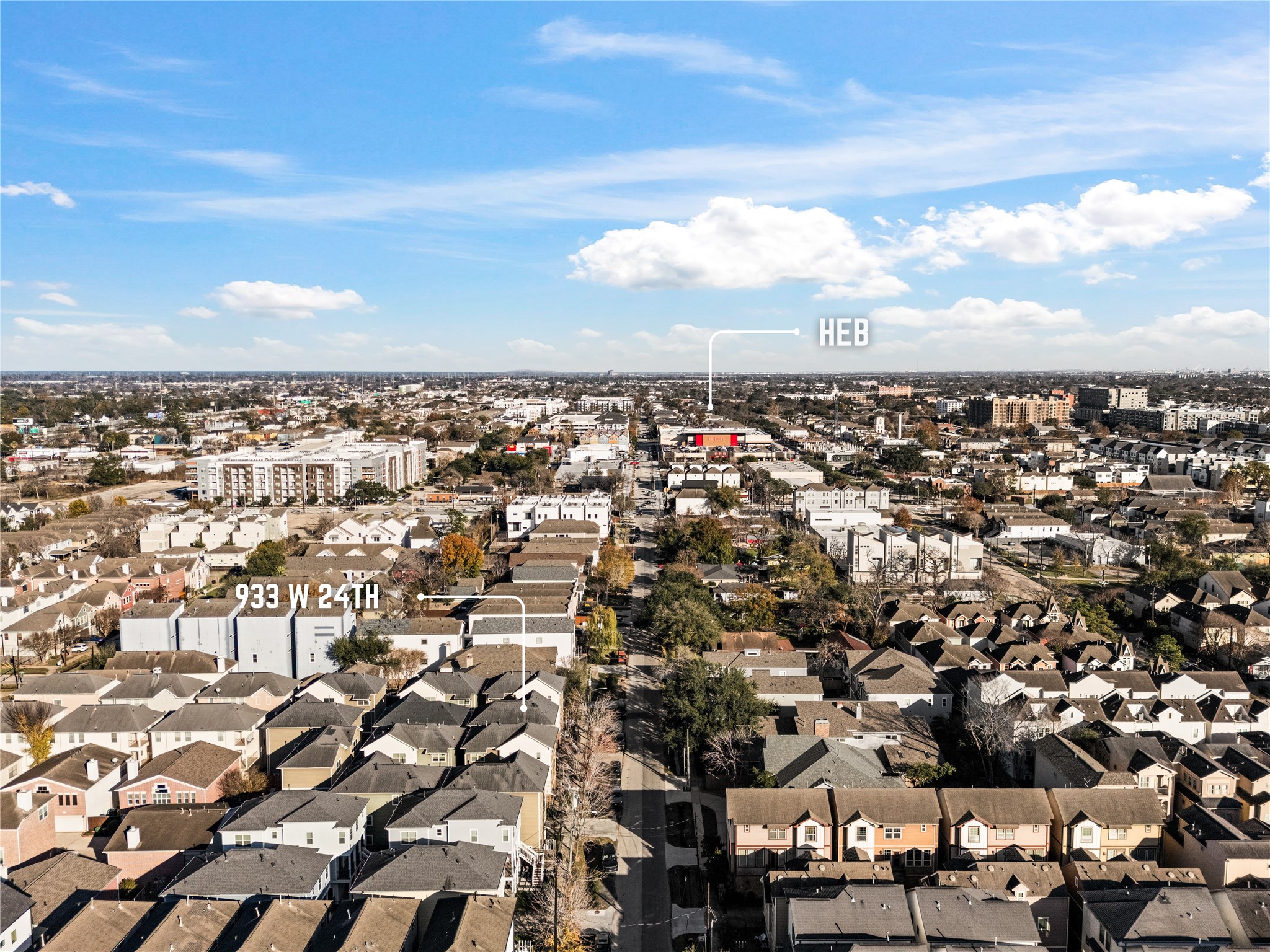 933 West 24th Street, Unit A Houston, TX 77008 - Photo 37 of 41 an aerial view of a city