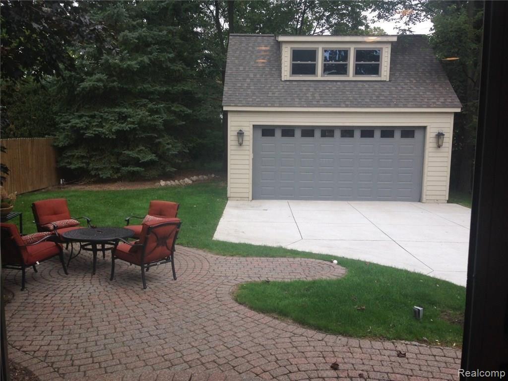 Windemere backyard.JPG