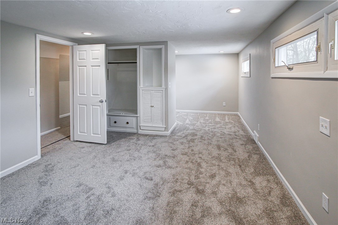 1707 Lyndhurst Road Lyndhurst, OH 44124 - Photo 23 of 35 2nd floor back bedroom