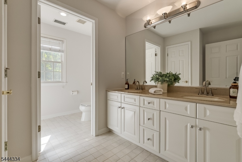 3 Connet Lane Mendham, NJ 07945 - Photo 17 of 30