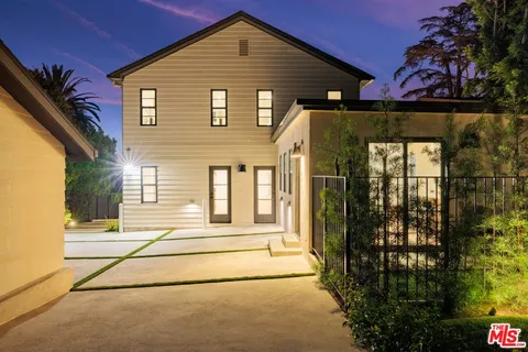 $6,000 | 1018 Manzanita Street, Los Angeles, CA 90029