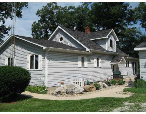 69130 Willow Road Walkerton, IN 46574 - Photo 2 of 8