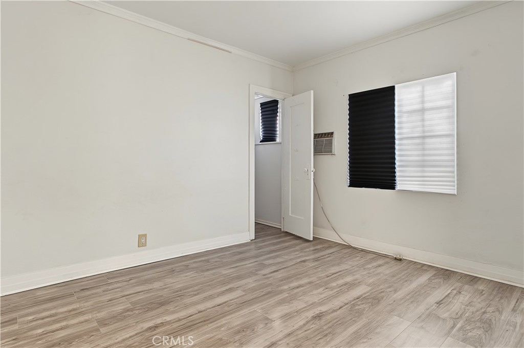 2829 South Rimpau Boulevard Los Angeles, CA 90016 - Photo 15 of 31 Bedroom 2