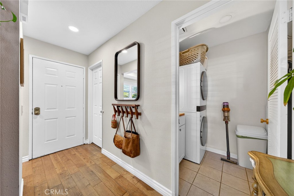2731 Erringer Road, Unit 71 Simi Valley, CA 93065 - Photo 22 of 33