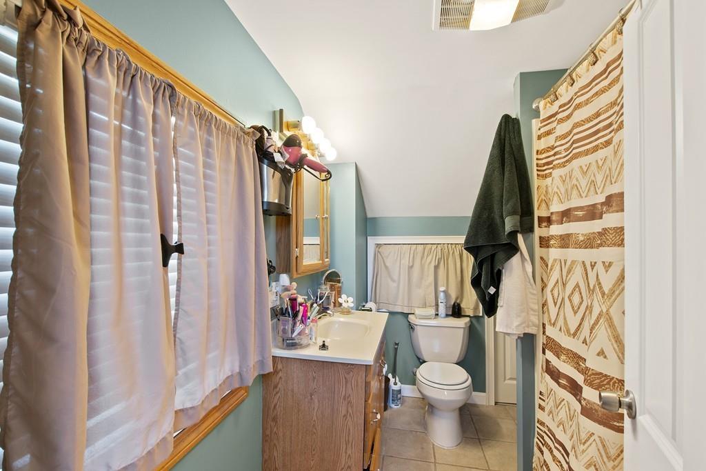 399 Grattan Street Fall River, MA 02721 - Photo 12 of 24 Gallery Image 12