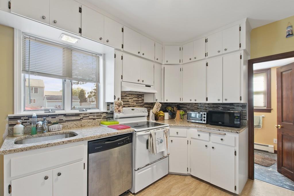 399 Grattan Street Fall River, MA 02721 - Photo 3 of 24 Gallery Image 3