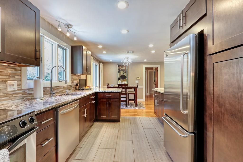 71 Edgewood Road Westwood, MA 02090 - Photo 7 of 31 Gallery Image 7