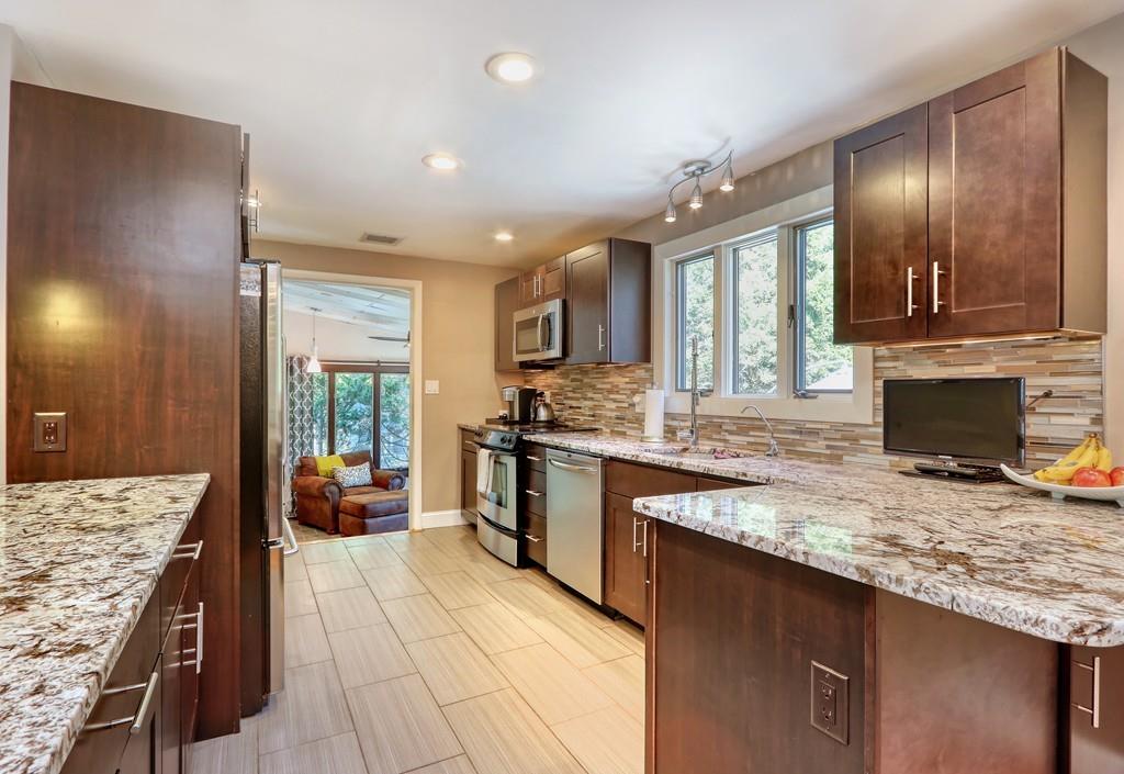 71 Edgewood Road Westwood, MA 02090 - Photo 8 of 31 Gallery Image 8
