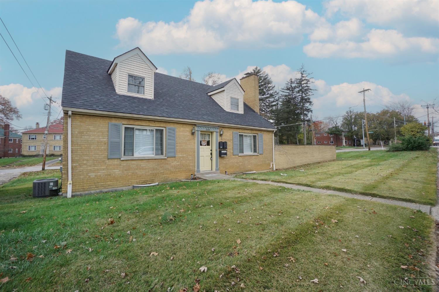 3253 Werk Road Cincinnati, OH 45211 - Photo 2 of 23 Gallery Image 2