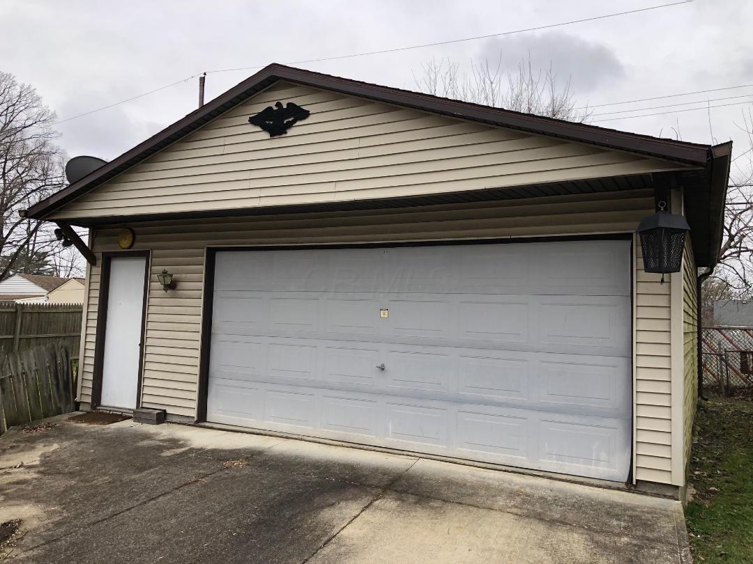 961 Duke Road Columbus, OH 43213 - Photo 2 of 2