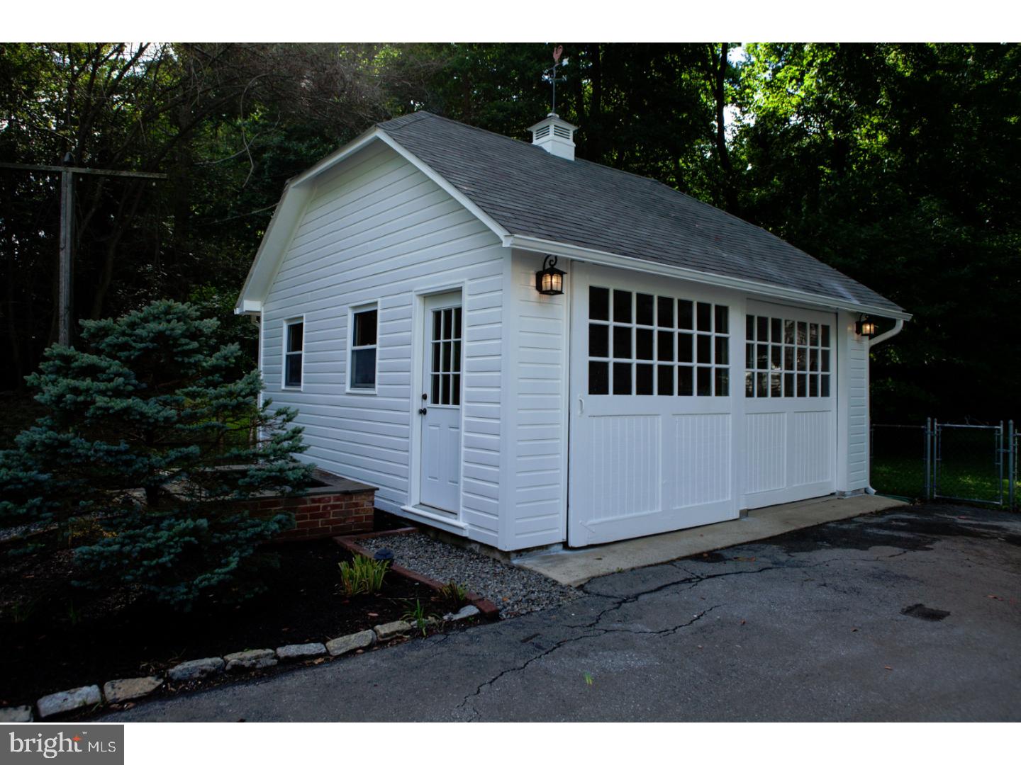 142 Sproul Road Malvern, PA 19355 - Photo 24 of 24 Garage