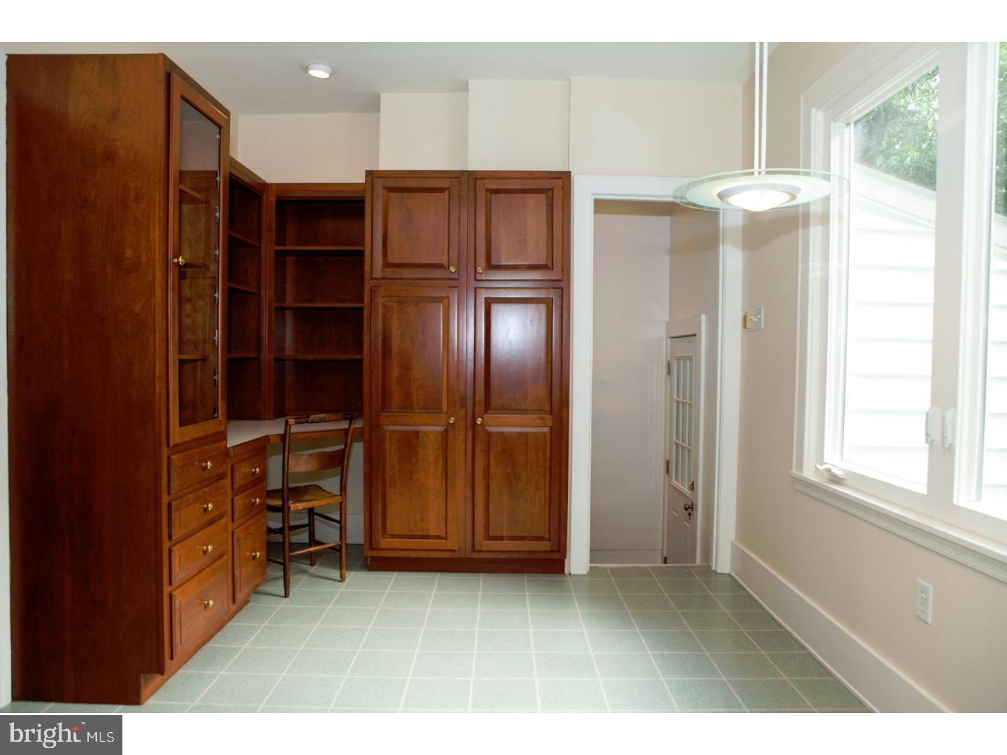 142 Sproul Road Malvern, PA 19355 - Photo 10 of 24 Kitchen