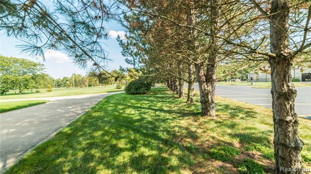 8651 Jackman Road Temperance, MI 48182 - Photo 47 of 91