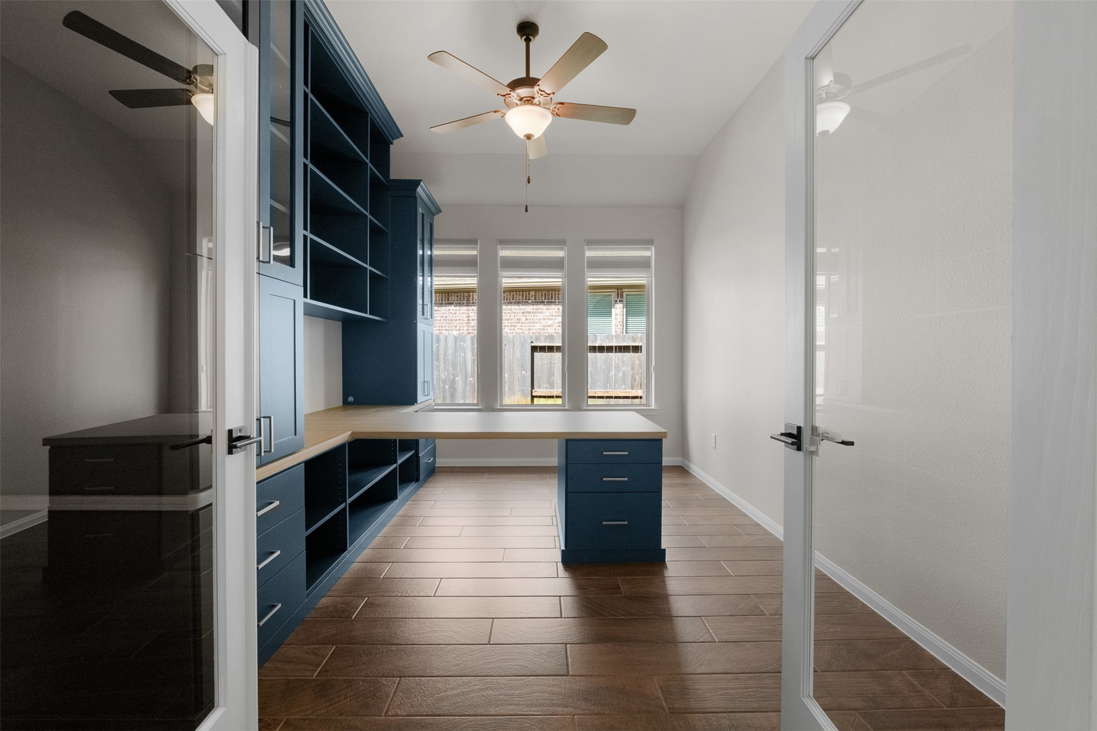 8022 McKittrick Ridge Drive Porter, TX 77365 - Photo 12 of 44 Built-in desk in office