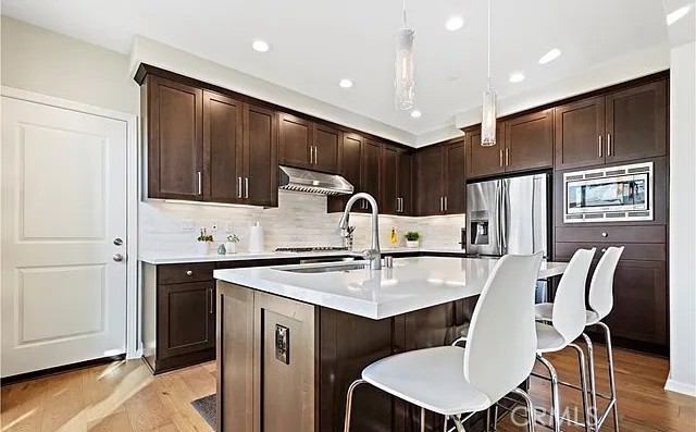 191 Excursion Irvine, CA 92618 - Photo 4 of 7