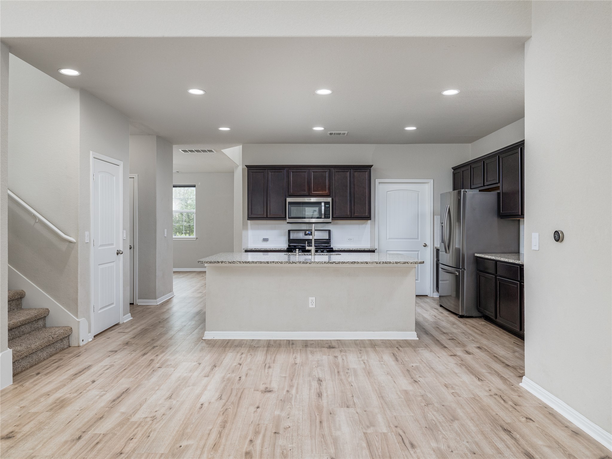 121 Struss Drive Georgetown, TX 78626 - Photo 4 of 14