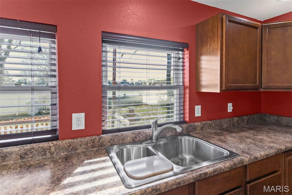 3975 Lake Street Granite City, IL 62040 - Photo 17 of 40