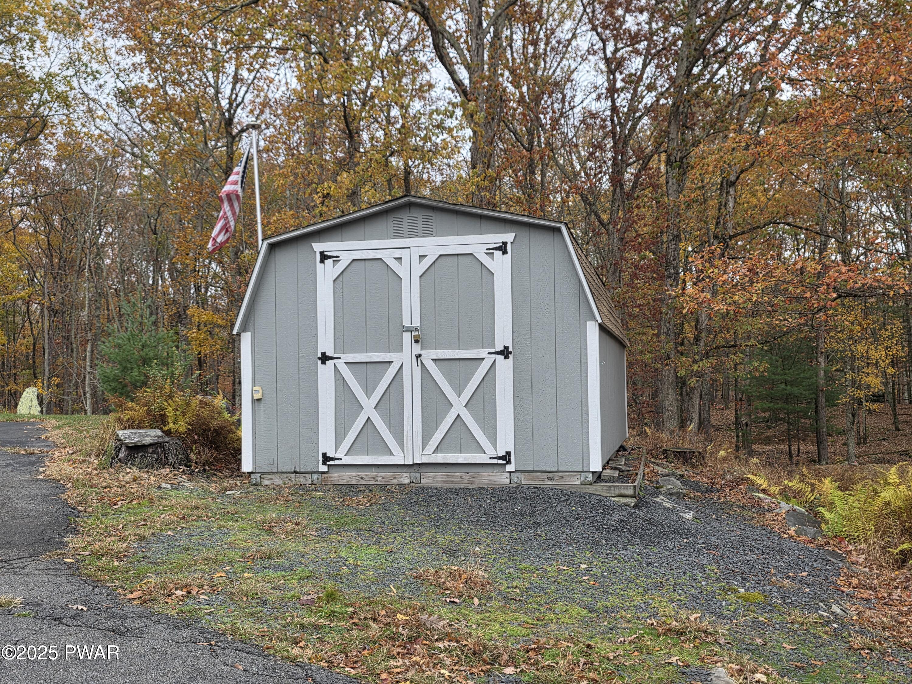 507 Log Tavern Road Milford, PA 18337 - Photo 26 of 29 20251020_155950