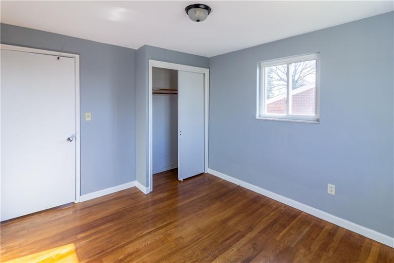 859 Lindsay Road Carnegie, PA 15106 - Photo 16 of 25 Gallery Image 16