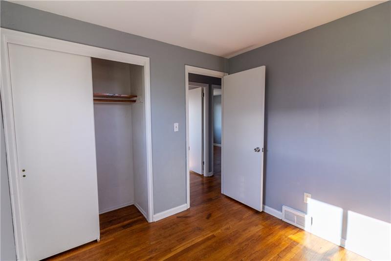 859 Lindsay Road Carnegie, PA 15106 - Photo 19 of 25 Gallery Image 19