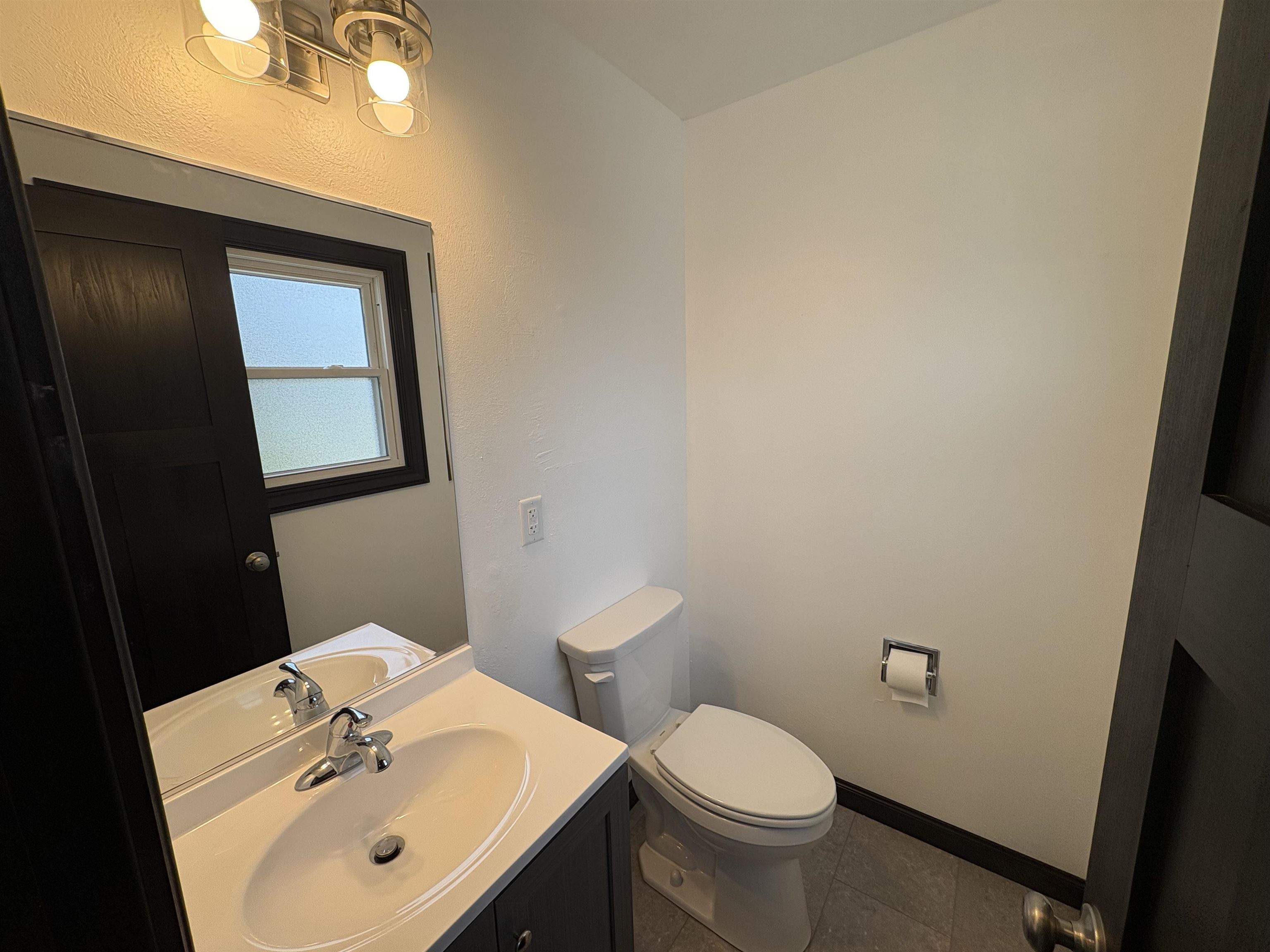 833 West Browning Street Appleton, WI 54914 - Photo 10 of 31