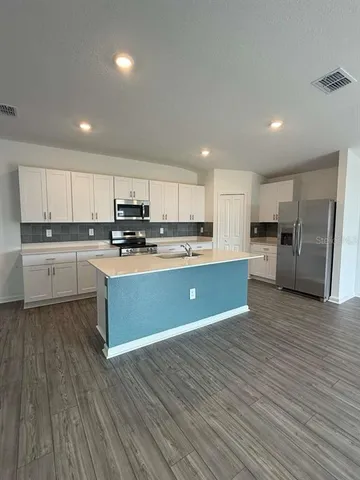 $2,400 | 8325 Southwest 42nd Circle, Ocala, FL 34473