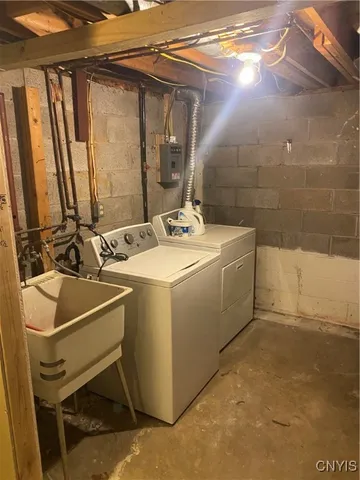 $209,000 | 8050 Lucas Drive, Unit B, Clay, NY 13041