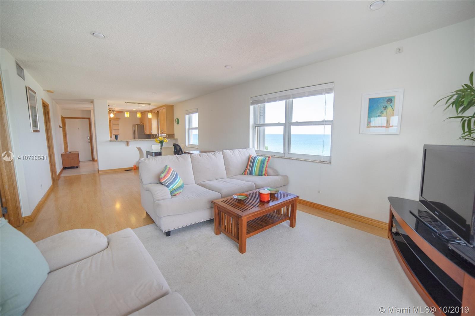 320 South Surf Road, Unit 701 Hollywood, FL 33019 - Photo 13 of 32