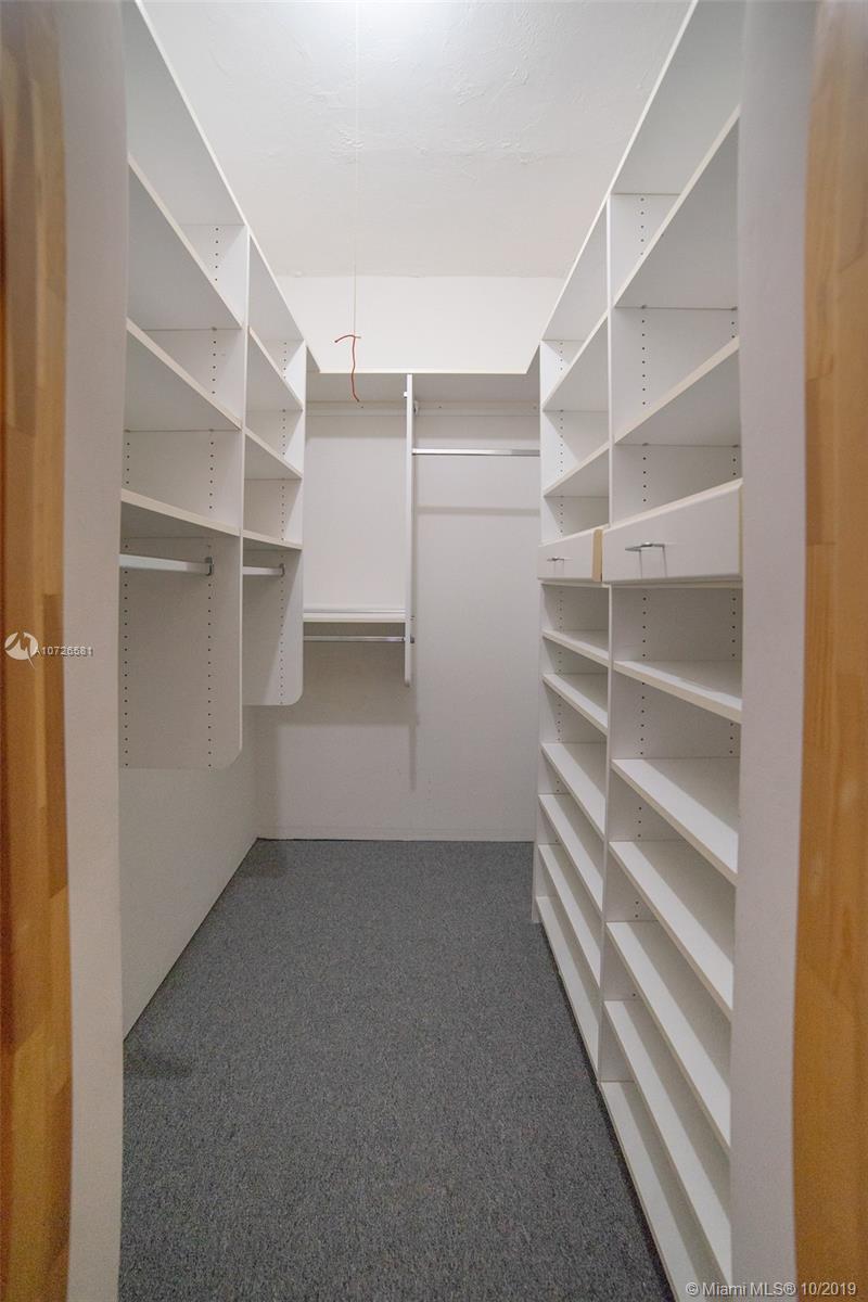 320 South Surf Road, Unit 701 Hollywood, FL 33019 - Photo 18 of 32