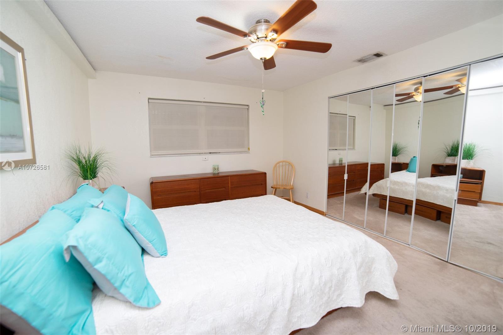 320 South Surf Road, Unit 701 Hollywood, FL 33019 - Photo 19 of 32