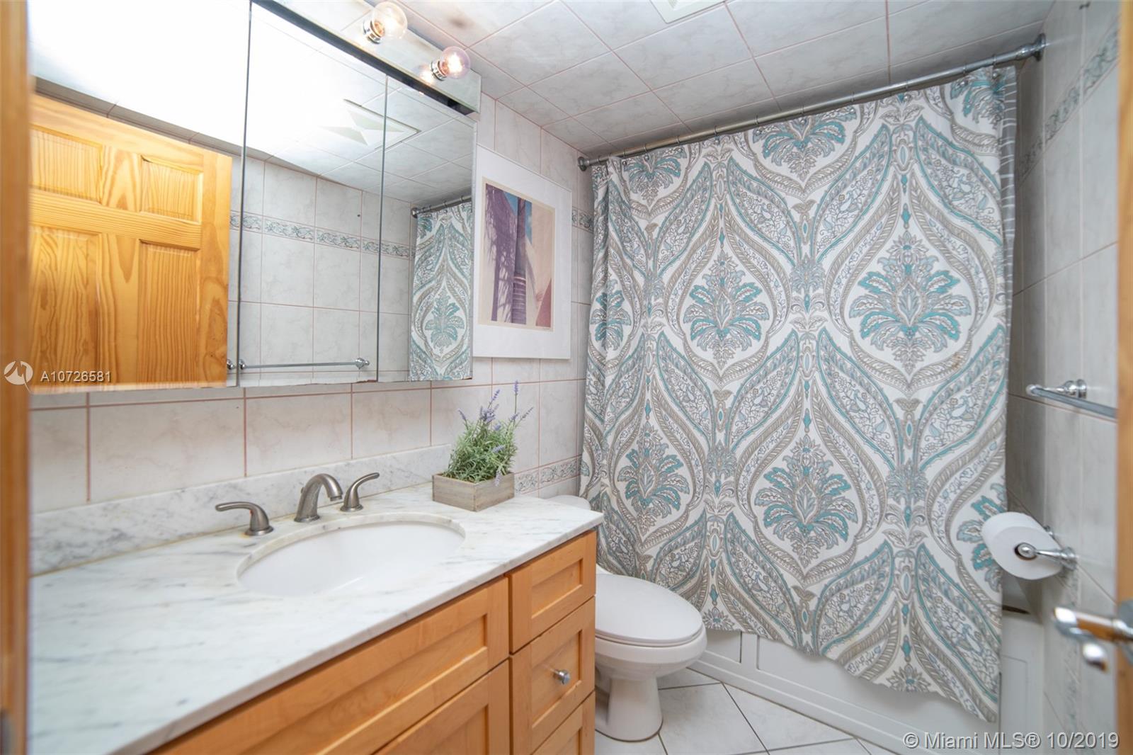 320 South Surf Road, Unit 701 Hollywood, FL 33019 - Photo 21 of 32