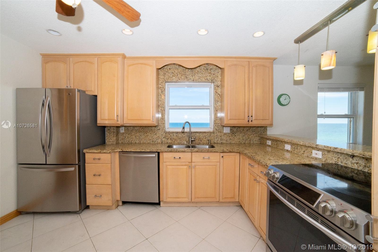 320 South Surf Road, Unit 701 Hollywood, FL 33019 - Photo 5 of 32