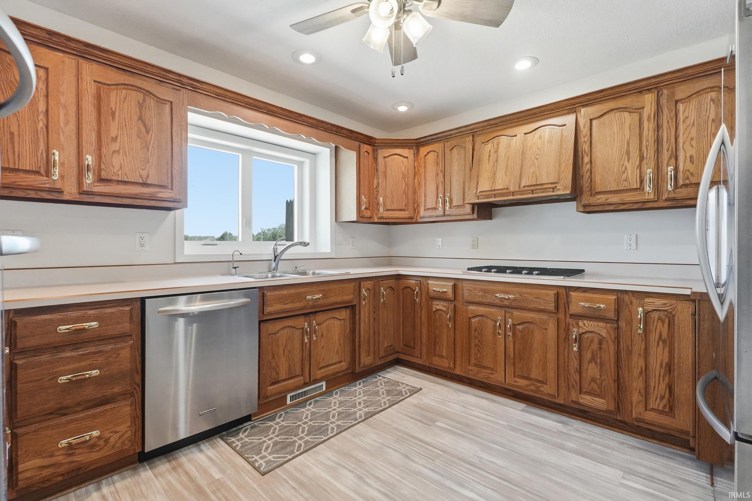 3930 East Bellefontaine Road Hamilton, IN 46742 - Photo 6 of 49