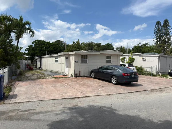 $135,000 | 12875 Southwest 10th Street, Miami, FL 33184