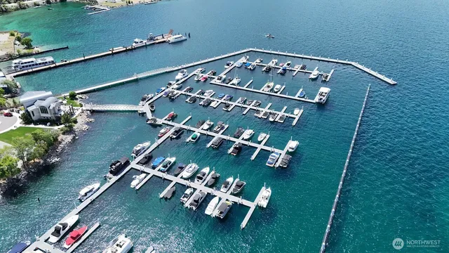 a picture of a table and chairs in the patio