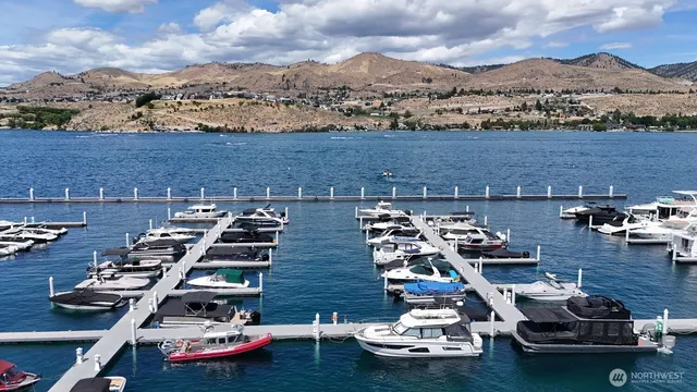 $111,000 | 1350 West Woodin Avenue, Unit EDE2, Chelan, WA 98816