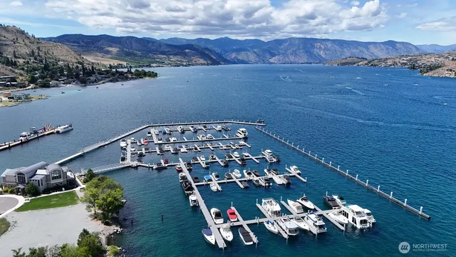 $111,000 | 1350 West Woodin Avenue, Unit EDE2, Chelan, WA 98816