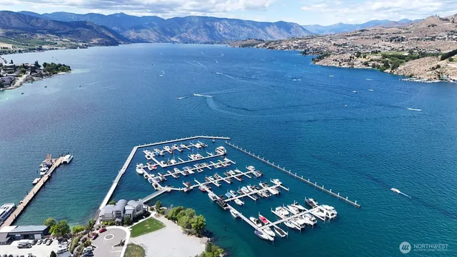 $111,000 | 1350 West Woodin Avenue, Unit EDE2, Chelan, WA 98816