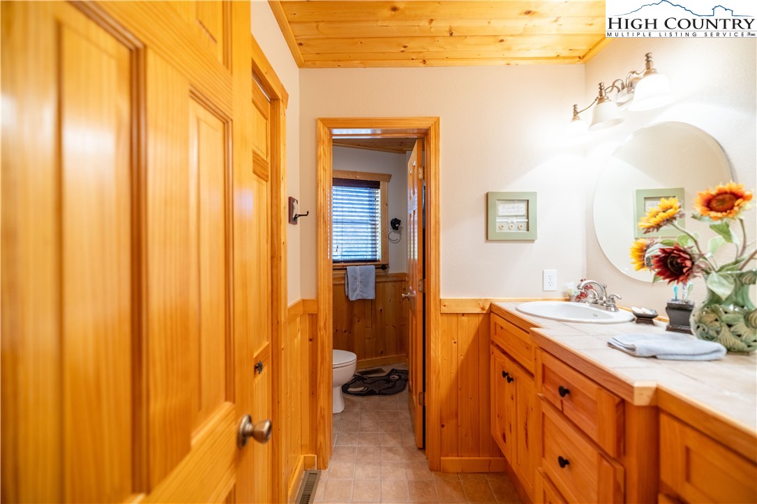 4 Chapel Ridge Circle Sparta, NC 28675 - Photo 27 of 49