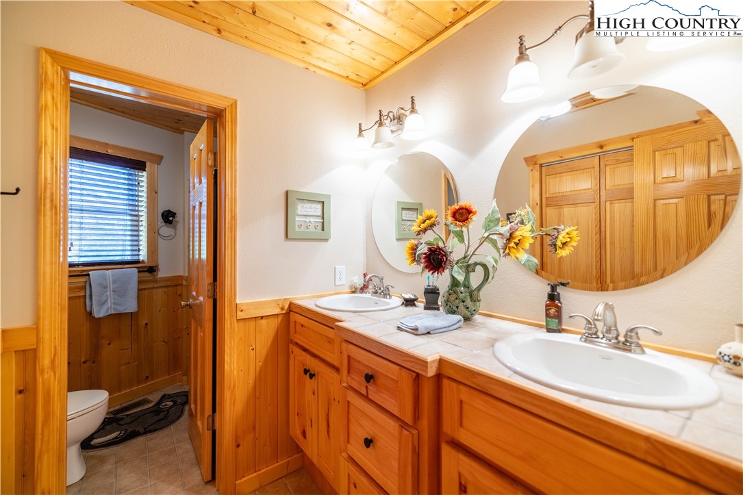 4 Chapel Ridge Circle Sparta, NC 28675 - Photo 28 of 49