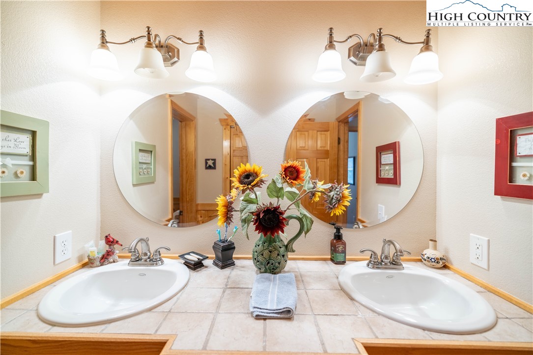 4 Chapel Ridge Circle Sparta, NC 28675 - Photo 29 of 49