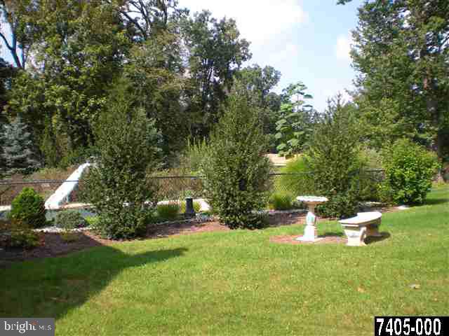 115 Kendale Road Red Lion, PA 17356 - Photo 3 of 25 Gallery Image 3