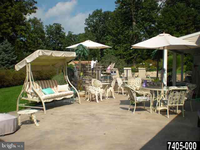 115 Kendale Road Red Lion, PA 17356 - Photo 7 of 25 Gallery Image 7