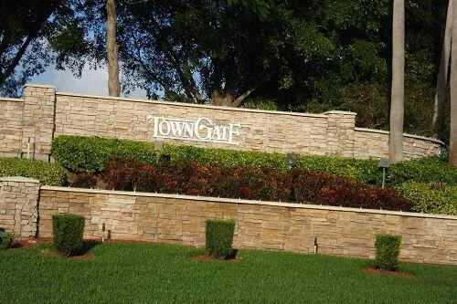 a view of outdoor space with garden